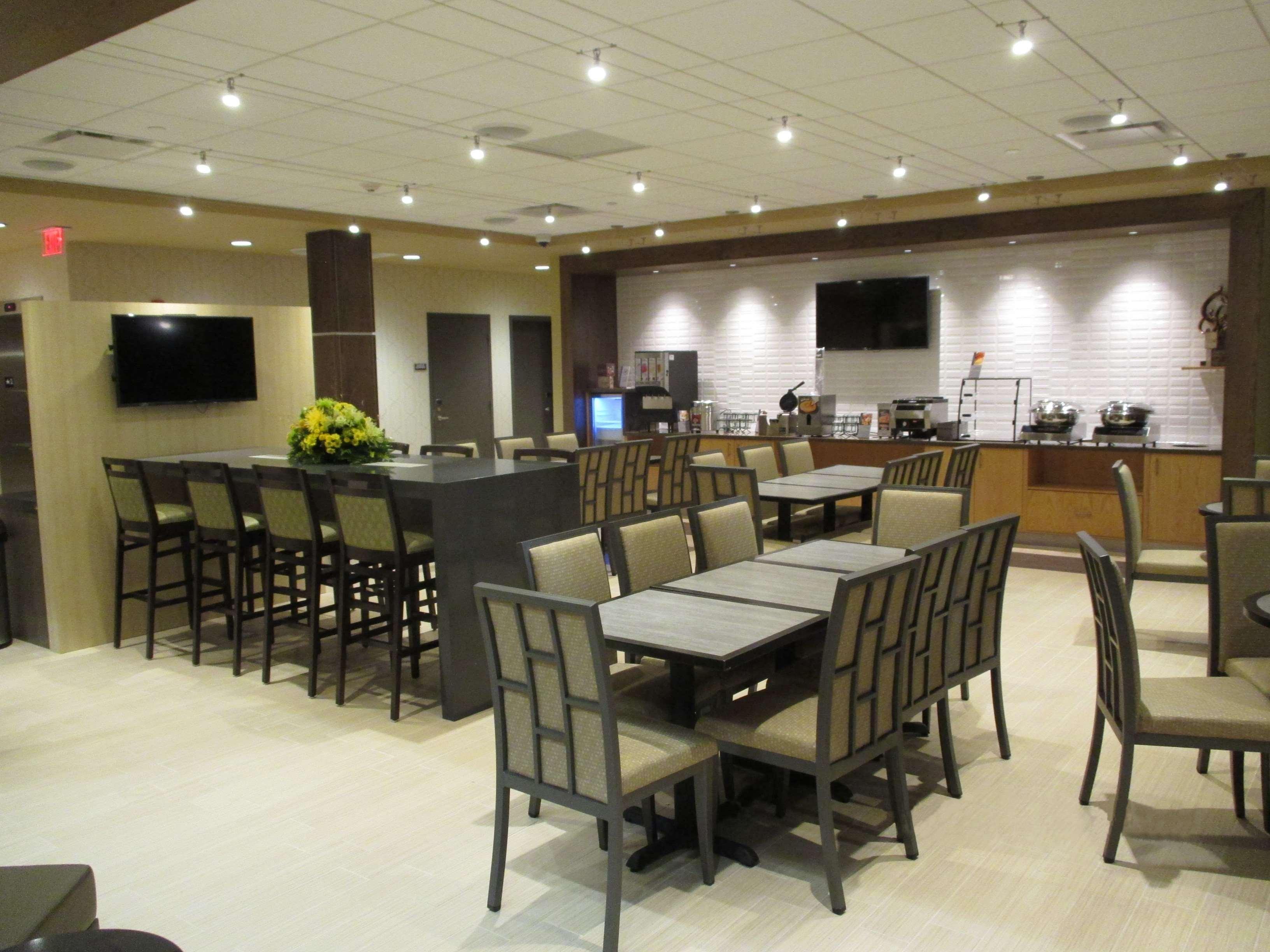 Best Western Plus Franciscan Square Inn&Suites Steubenville Exterior foto
