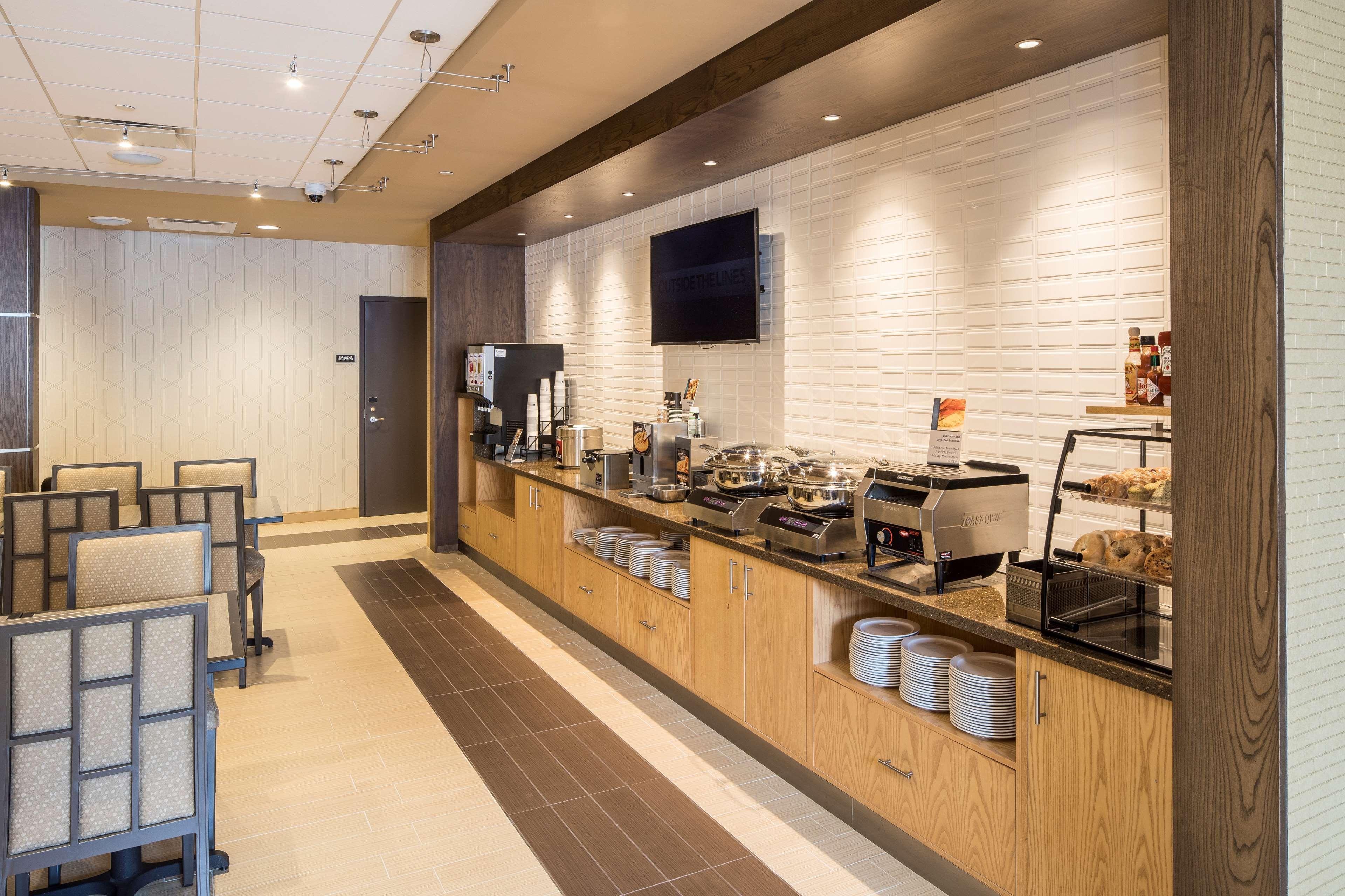Best Western Plus Franciscan Square Inn&Suites Steubenville Exterior foto